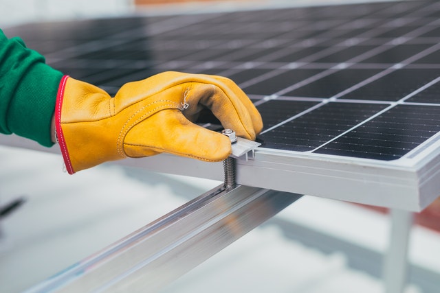  Opbrengst zonnepanelen: Hoeveel kWh wekken je panelen op?